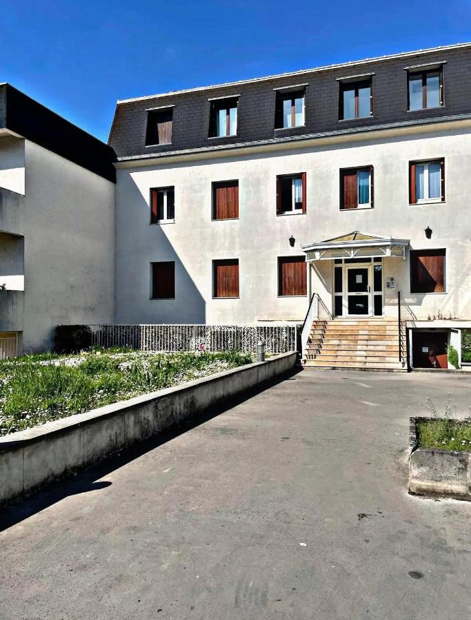 The Garden Yourhosthelper Villejuif Buitenkant foto